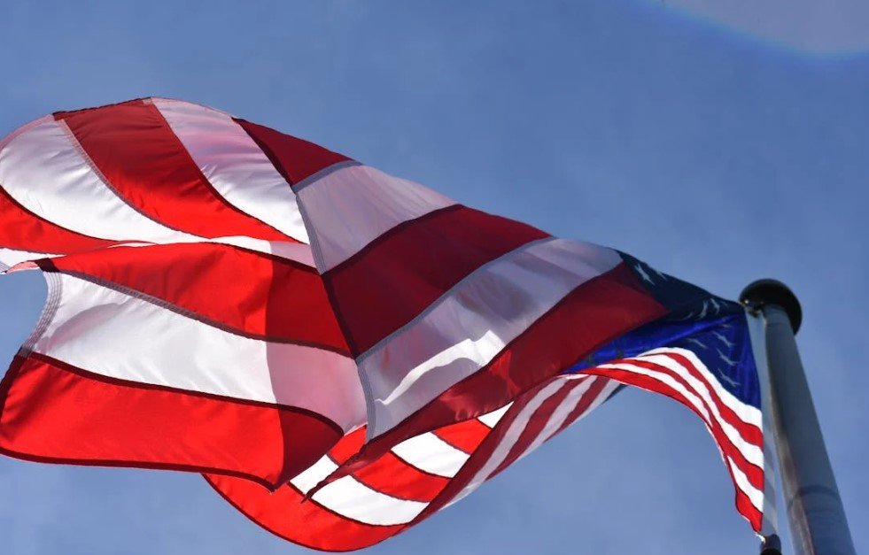 ABD'de ilk kez işsizlik maaşı başvurusunda bulunanların sayısı, 3 Ağustos'ta sona eren haftada piyasa beklentilerinin altında kalarak 233 bine geriledi.