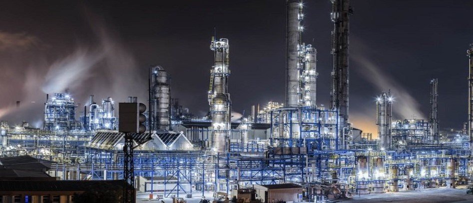 Petkim hisse senedi. Arz fazlası ve zayıf talep koşulları hala ürün satış fiyatlarını ve ürün karlılığını belirlemektedir